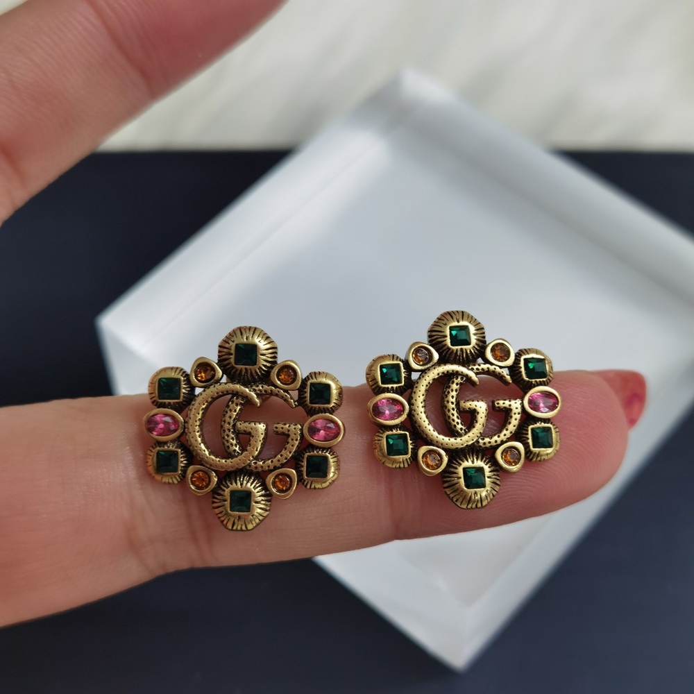 GG earrings